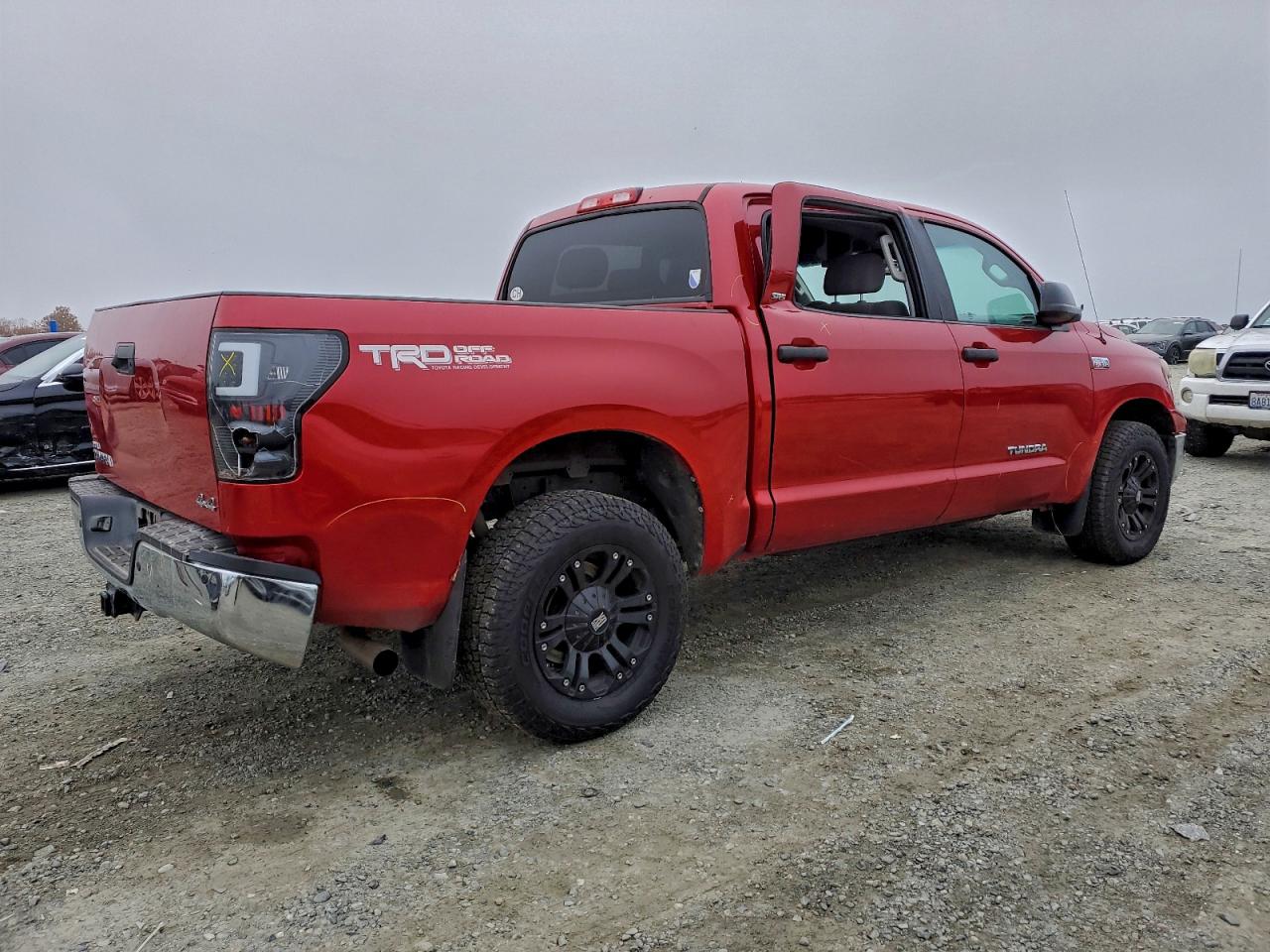 2013 TOYOTA TUNDRA CREWMAX SR5 photo 5
