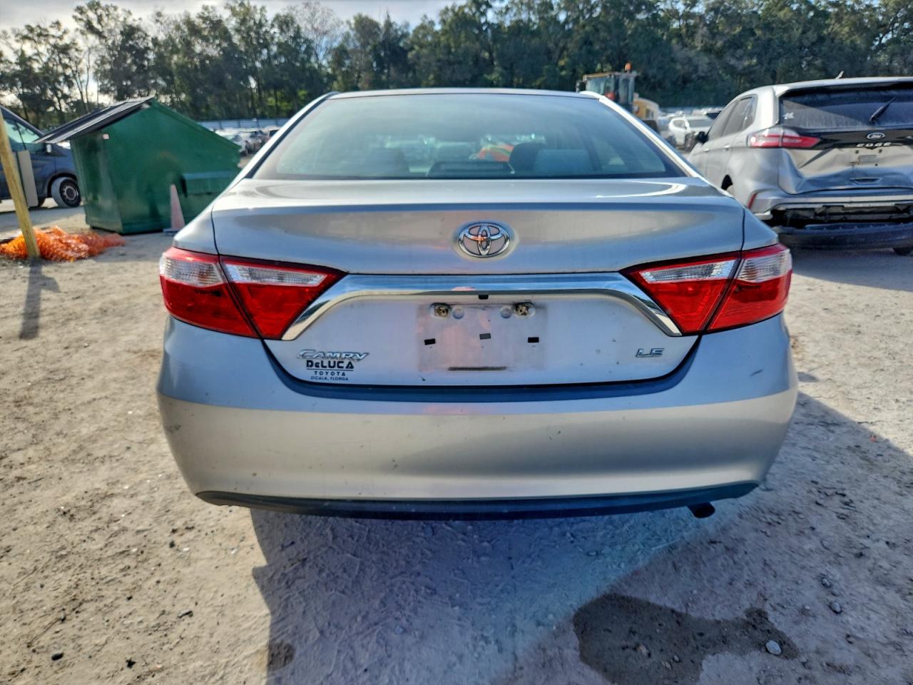 2016 TOYOTA CAMRY LE photo 11