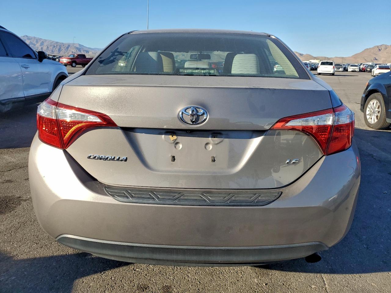 2015 TOYOTA COROLLA L photo 11