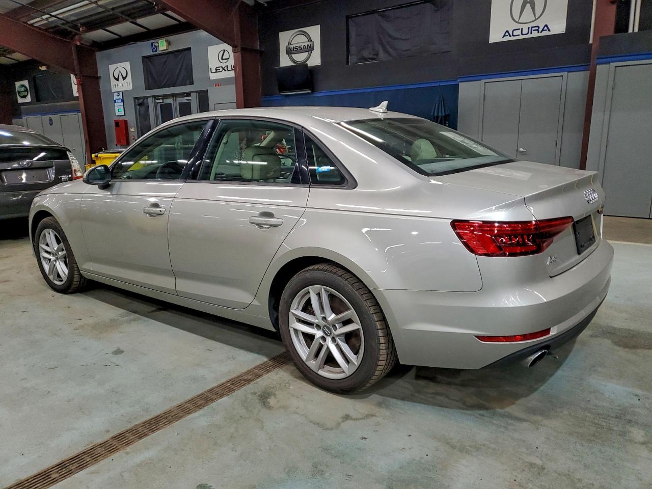2017 AUDI A4 PREMIUM photo 2