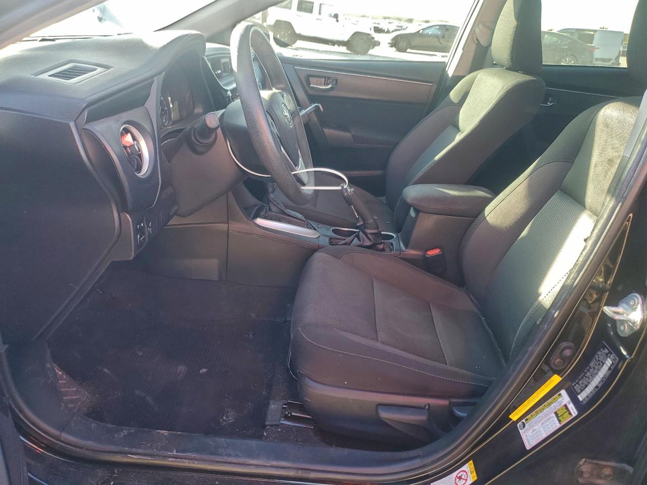 2019 TOYOTA COROLLA L photo 7