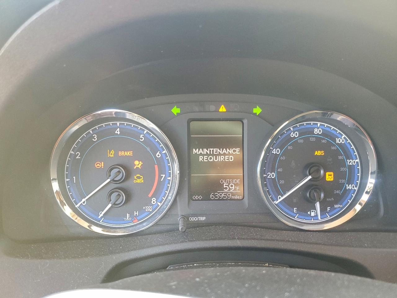 2019 TOYOTA COROLLA L photo 9