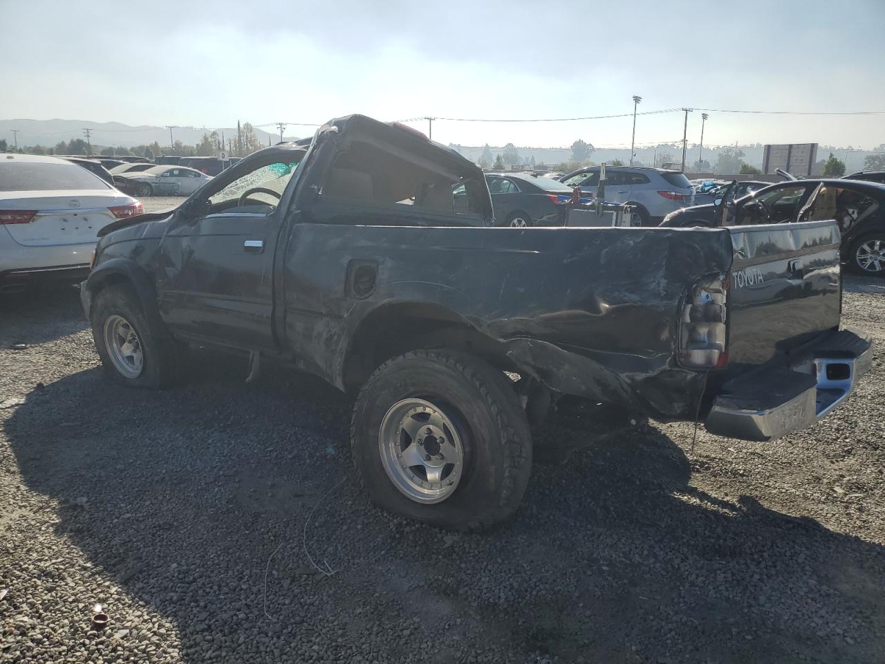1999 TOYOTA TACOMA photo 2