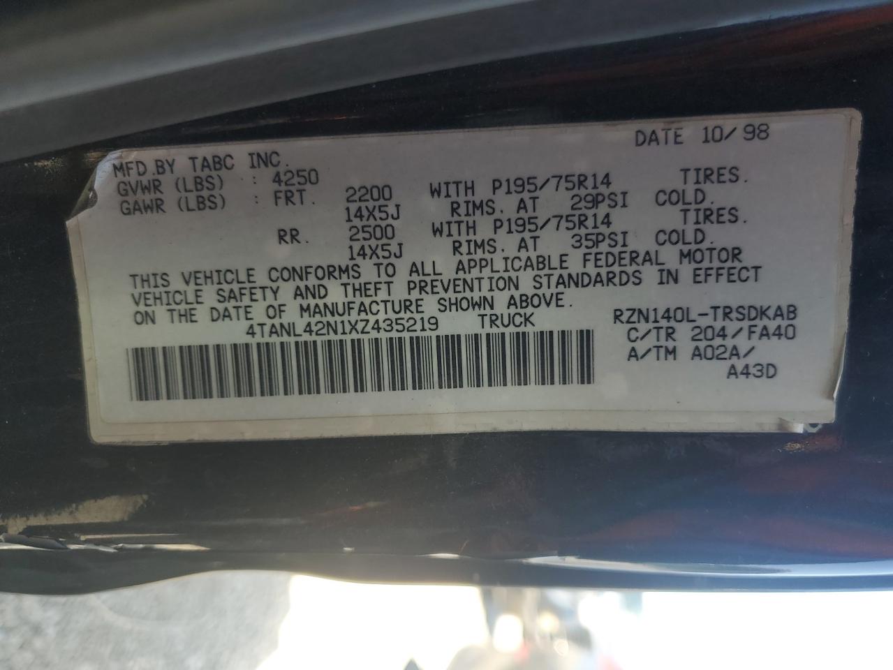 1999 TOYOTA TACOMA photo 13