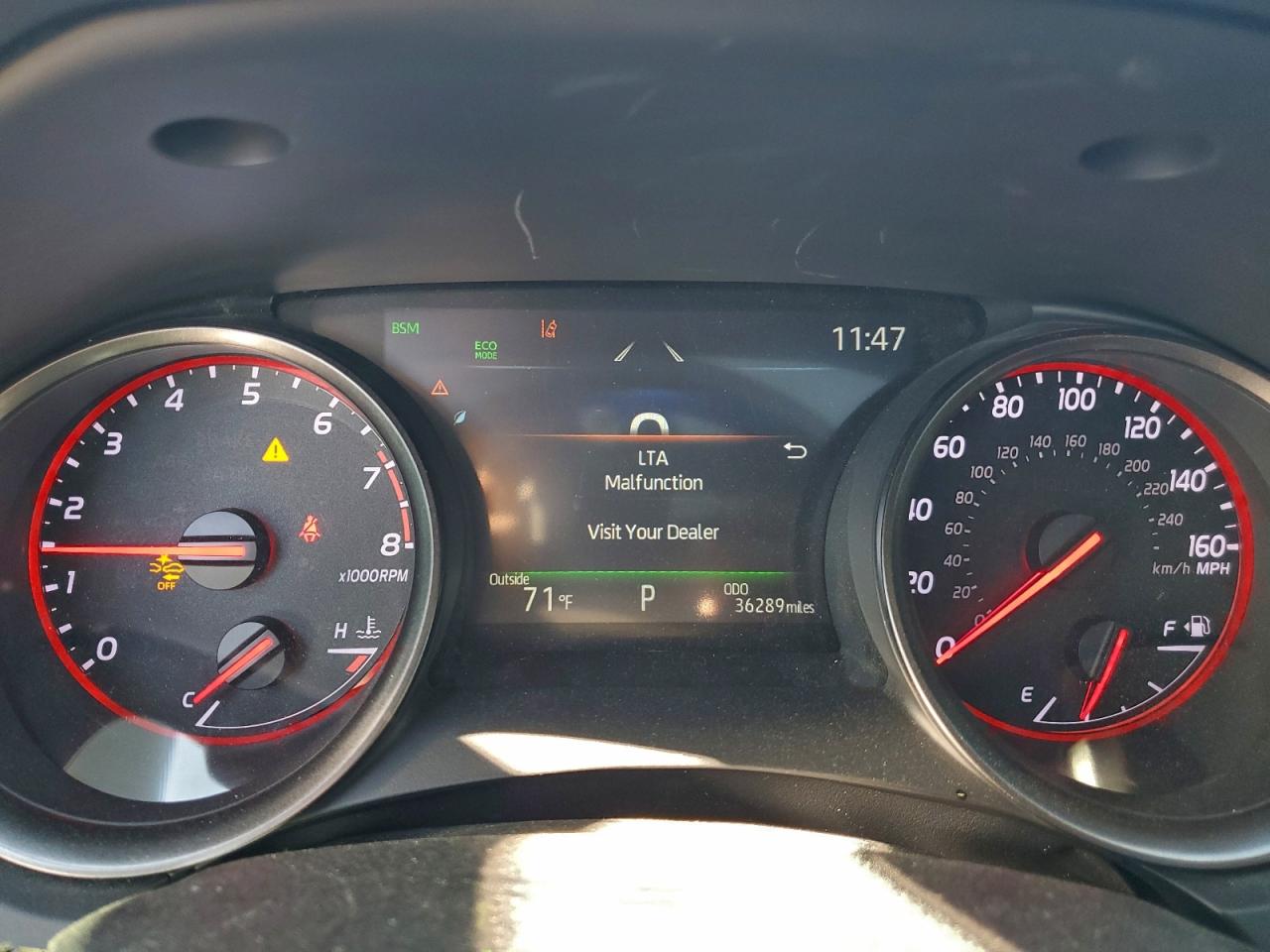 2021 TOYOTA CAMRY XSE photo 9
