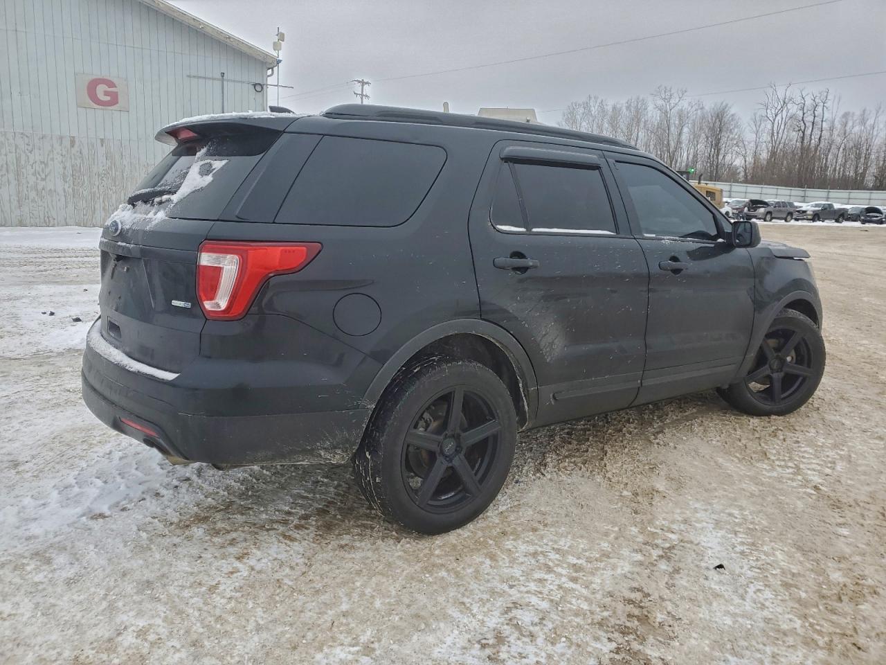 2016 FORD EXPLORER photo 3