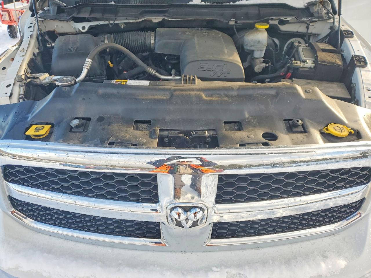 2021 RAM 1500 CLASSIC SLT photo 11