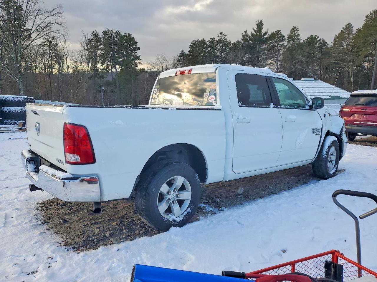 2021 RAM 1500 CLASSIC SLT photo 3