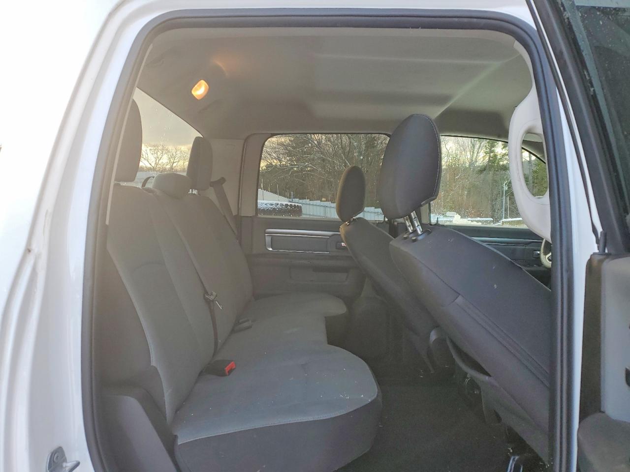 2021 RAM 1500 CLASSIC SLT photo 10