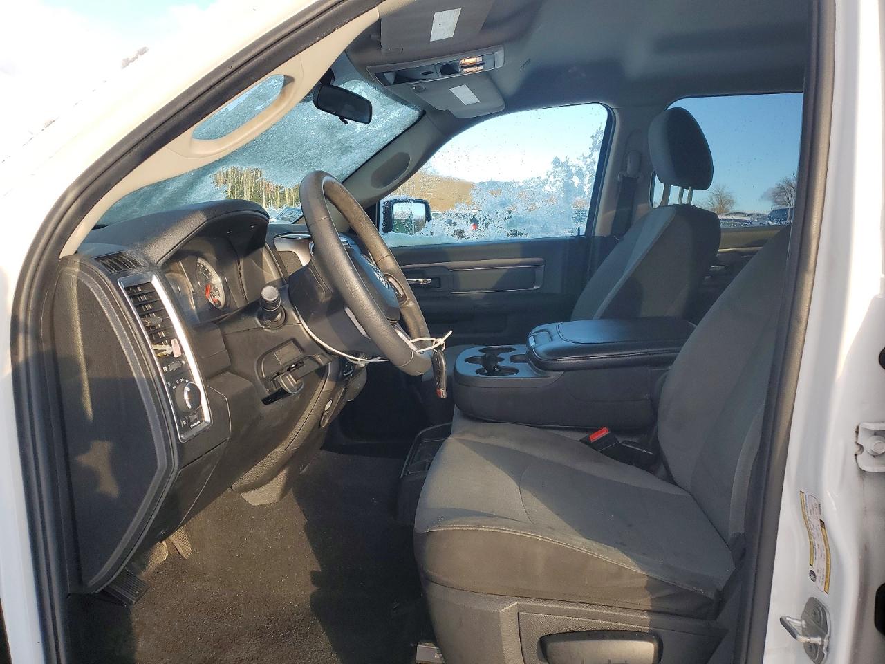 2021 RAM 1500 CLASSIC SLT photo 7