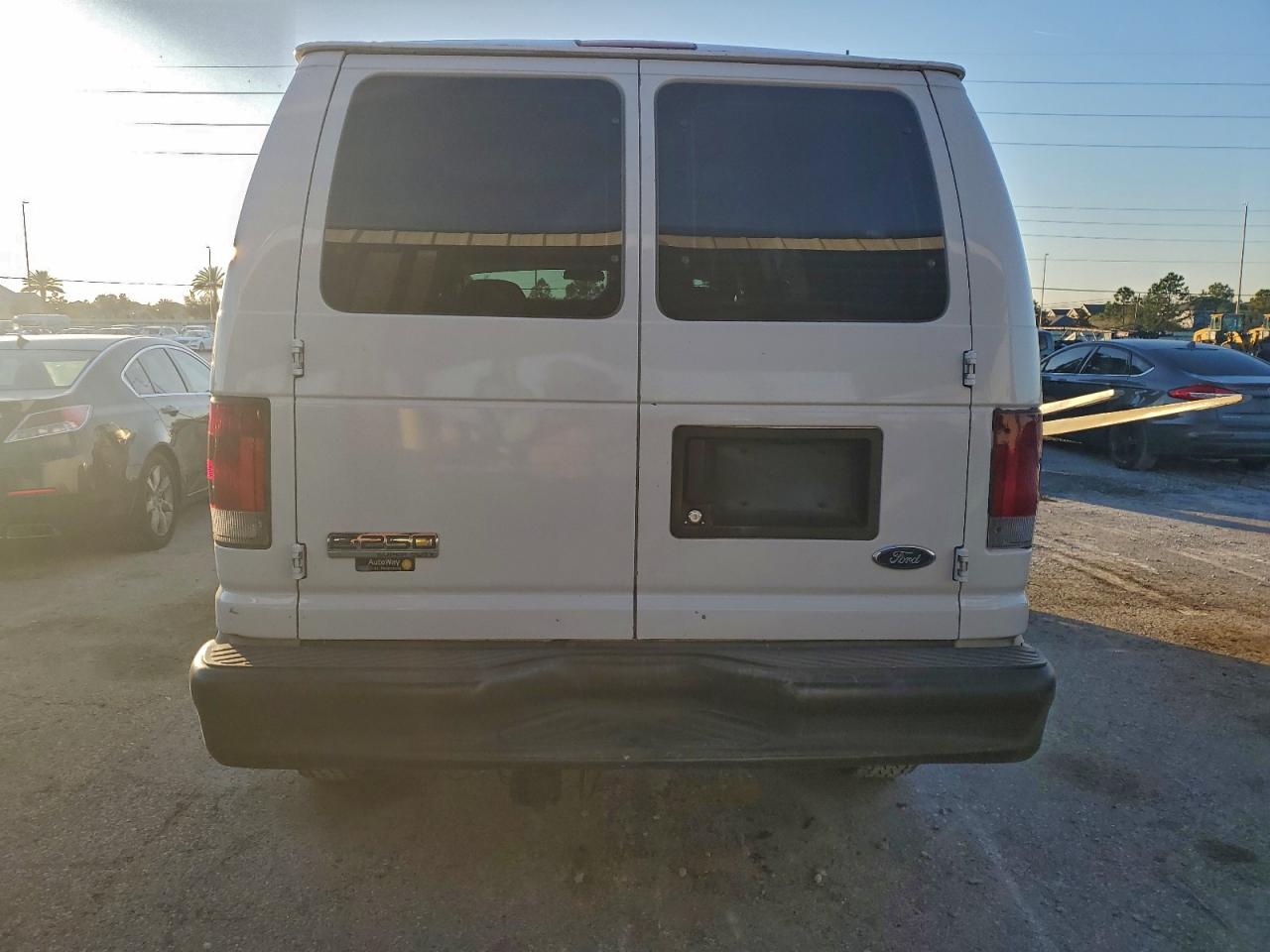 2008 FORD E250 DELIVERY VAN photo 6