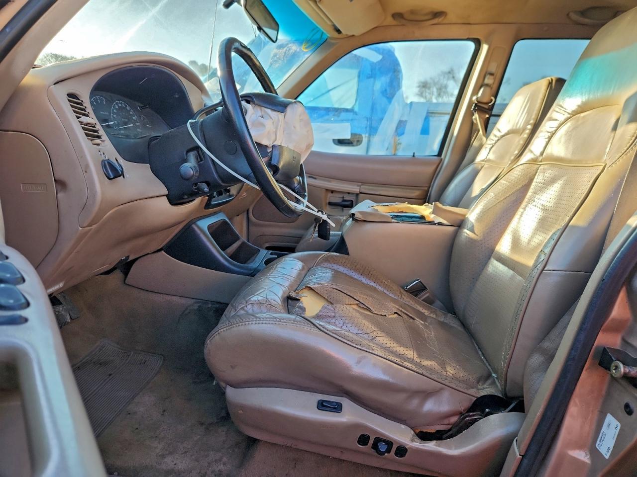 1997 FORD EXPLORER photo 7