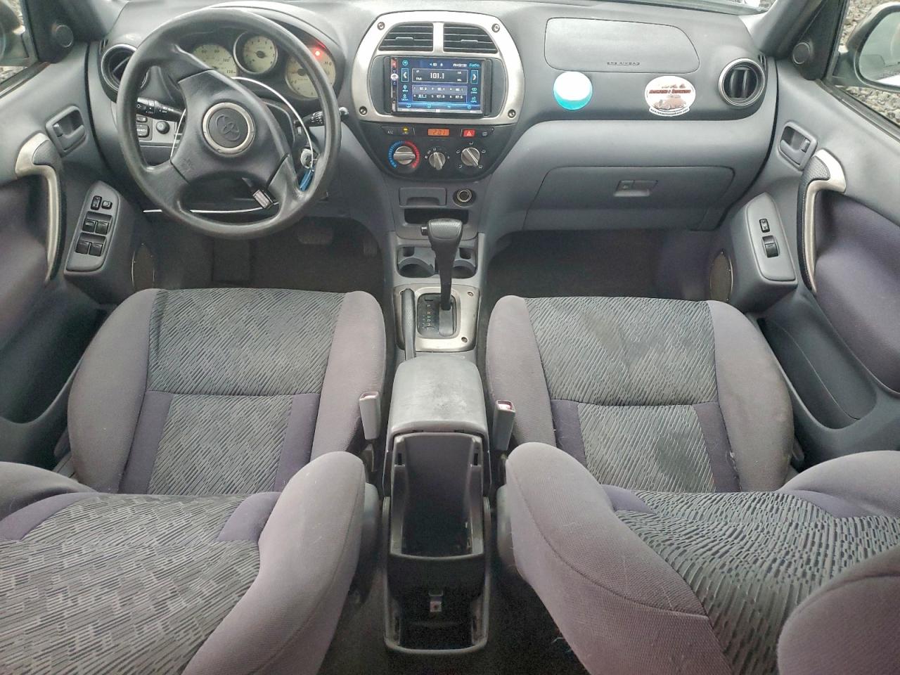 2001 TOYOTA RAV4 BASE photo 8