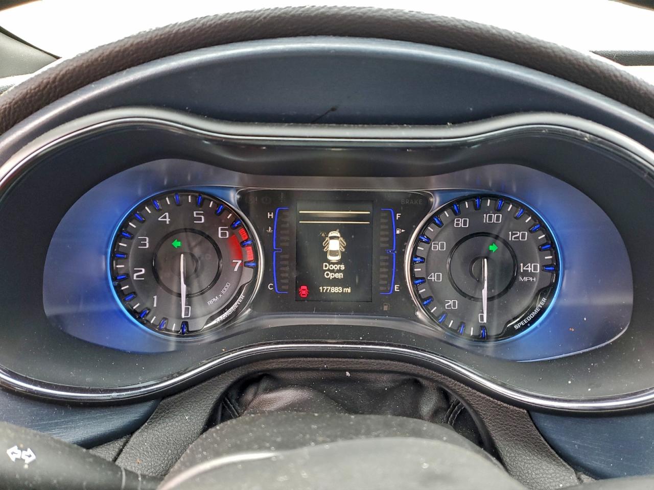 2015 CHRYSLER 200 S photo 9