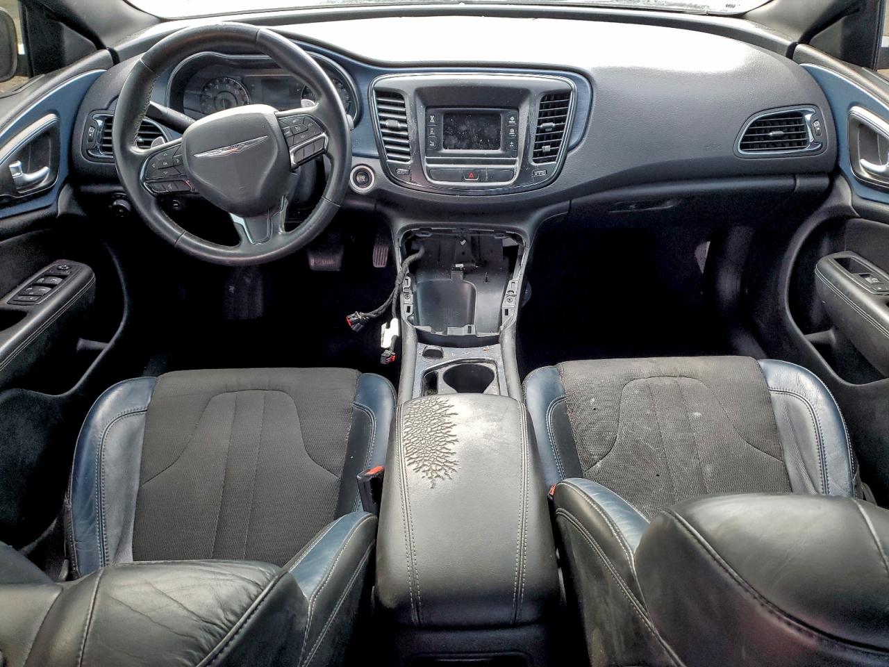 2015 CHRYSLER 200 S photo 8