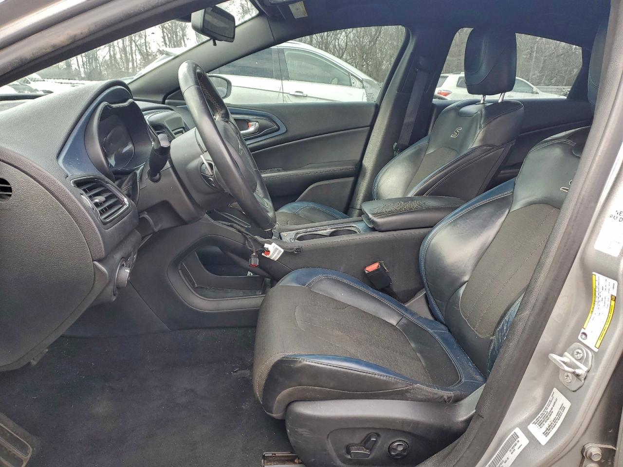 2015 CHRYSLER 200 S photo 7