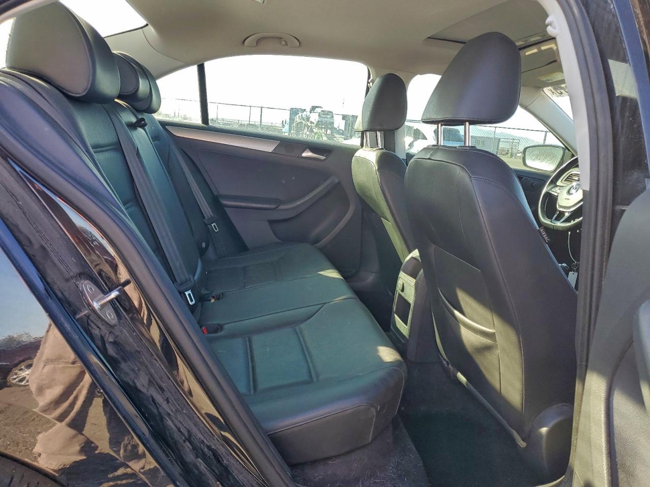 2018 VOLKSWAGEN JETTA SE photo 10