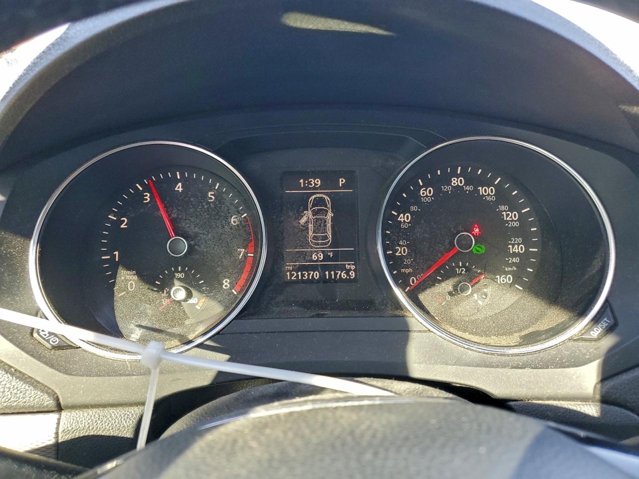 2018 VOLKSWAGEN JETTA SE photo 9