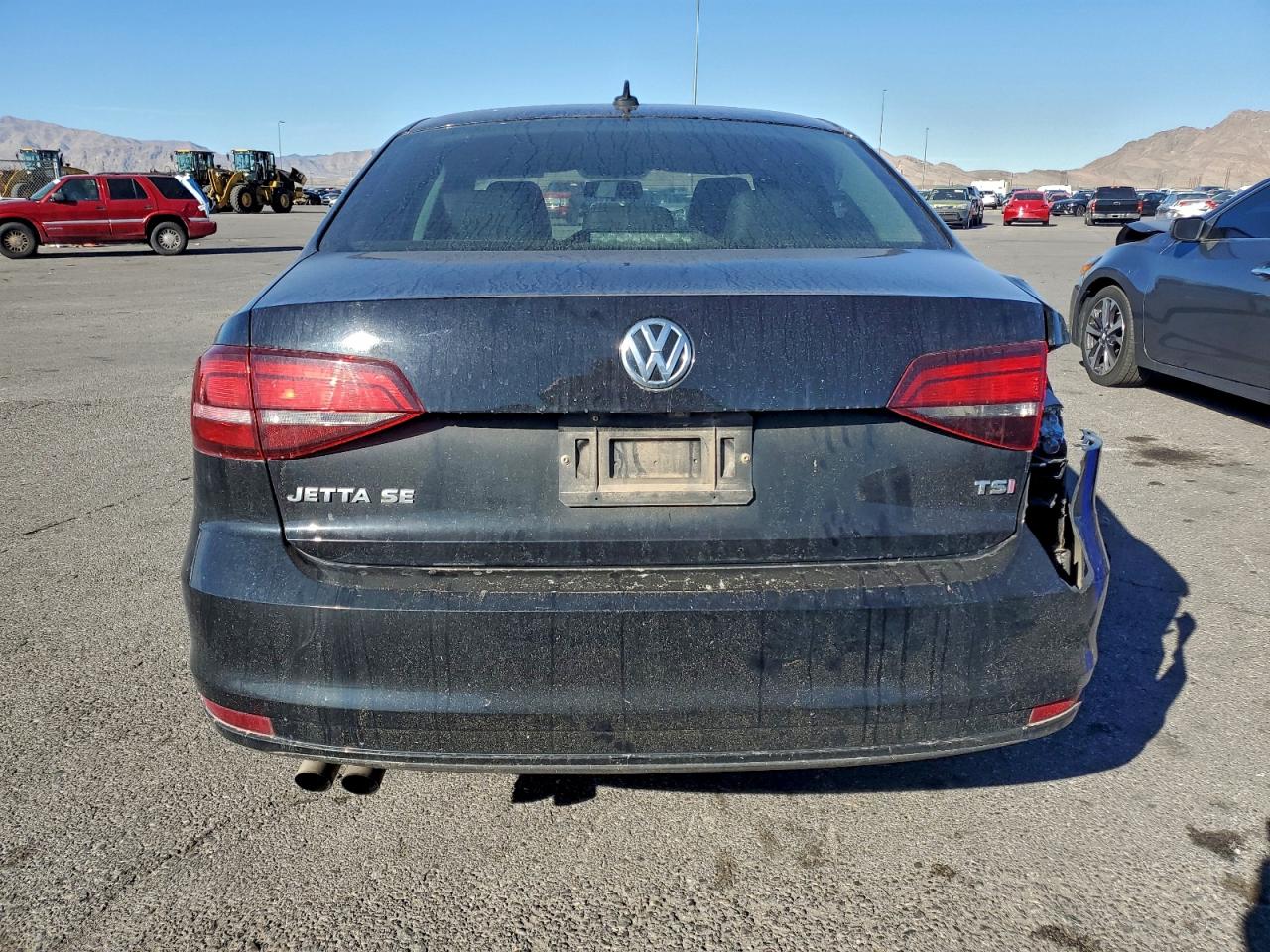 2018 VOLKSWAGEN JETTA SE photo 6