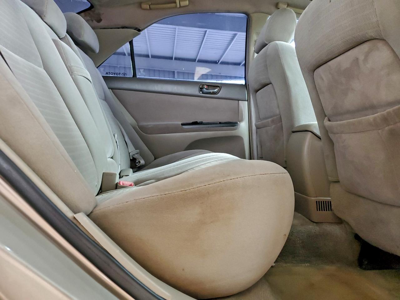 2005 TOYOTA CAMRY LE photo 11