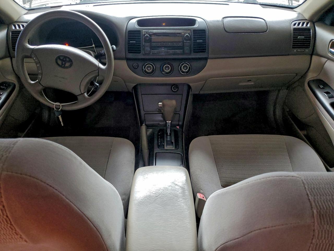 2005 TOYOTA CAMRY LE photo 8