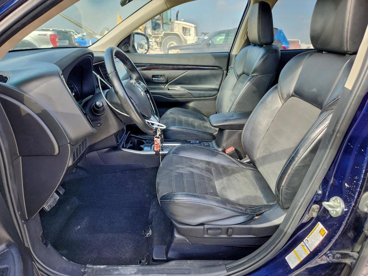 2019 MITSUBISHI OUTLANDER SE photo 7