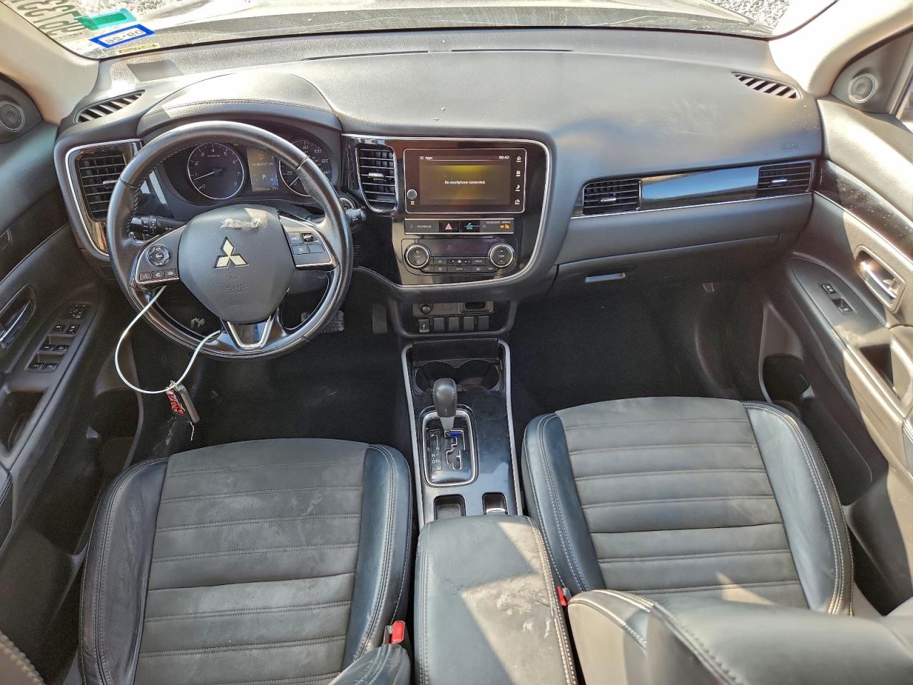 2019 MITSUBISHI OUTLANDER SE photo 8