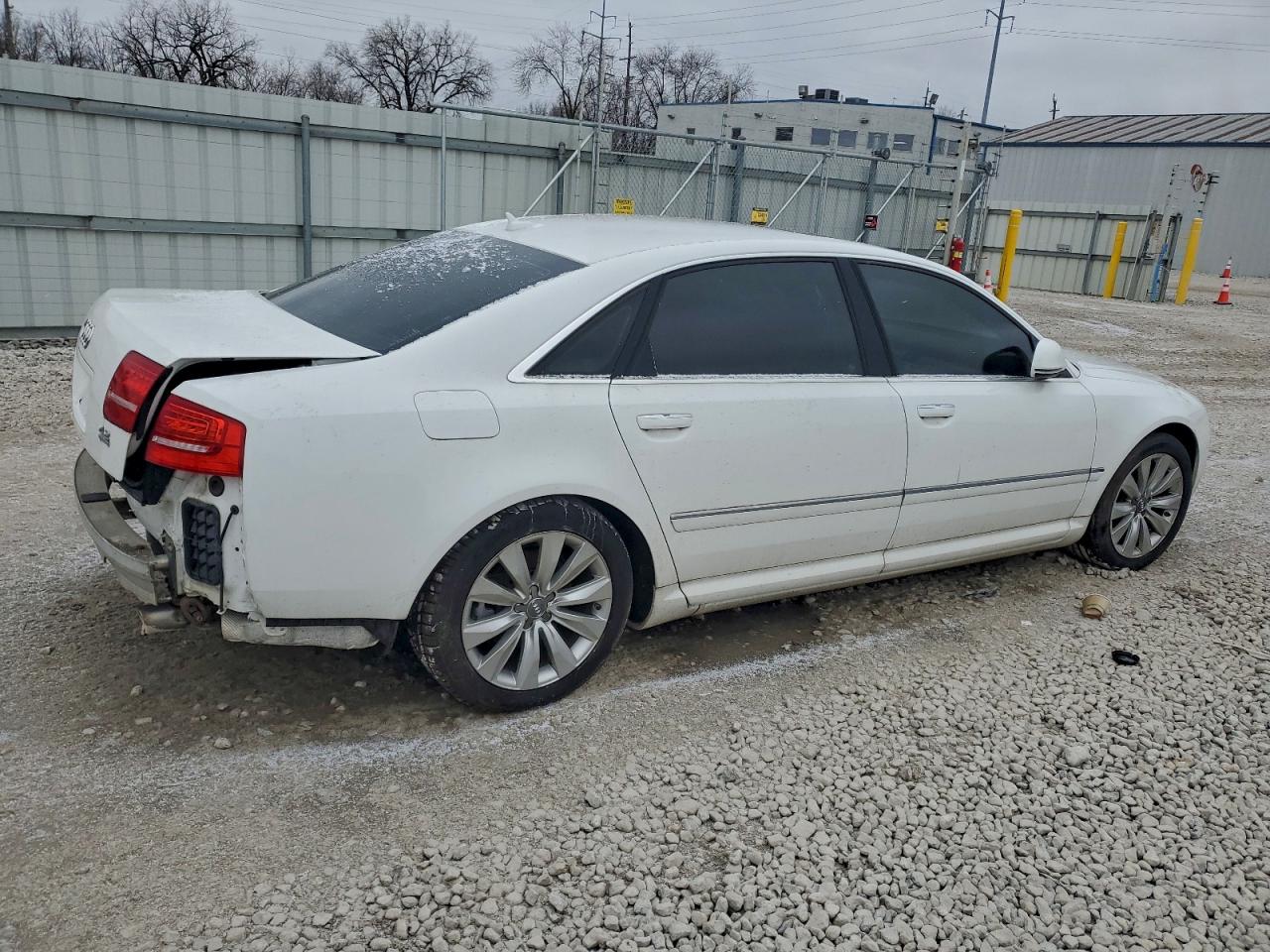 2010 AUDI A8 L QUATTRO photo 3