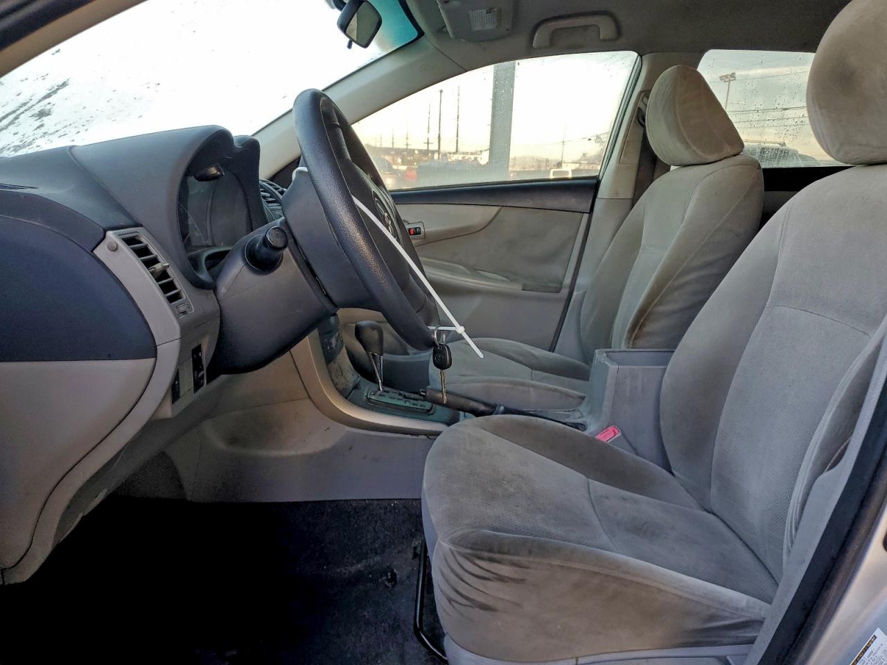 2011 TOYOTA COROLLA BASE photo 7