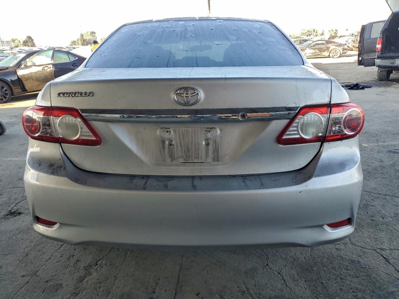 2011 TOYOTA COROLLA BASE photo 6