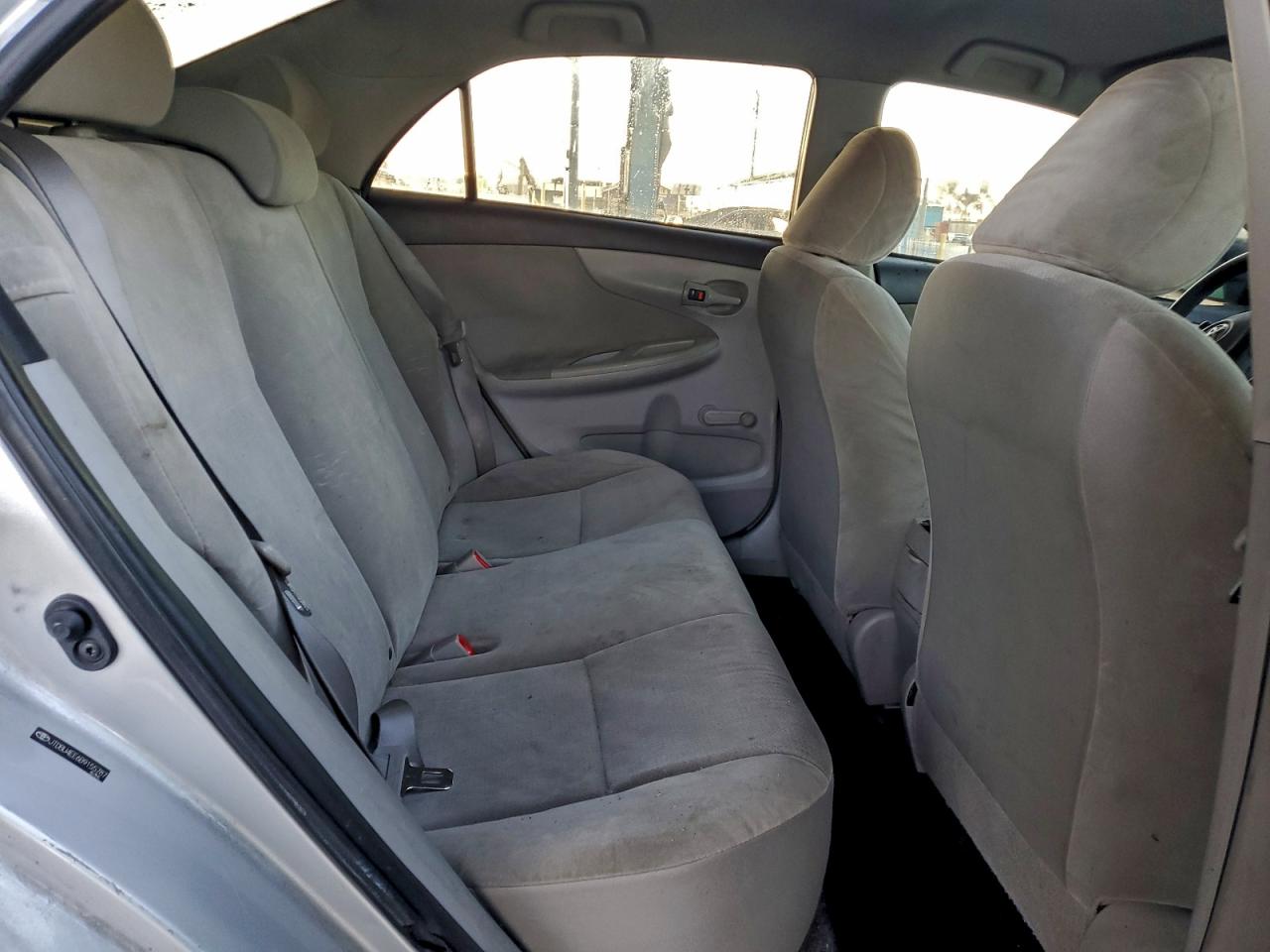 2011 TOYOTA COROLLA BASE photo 10