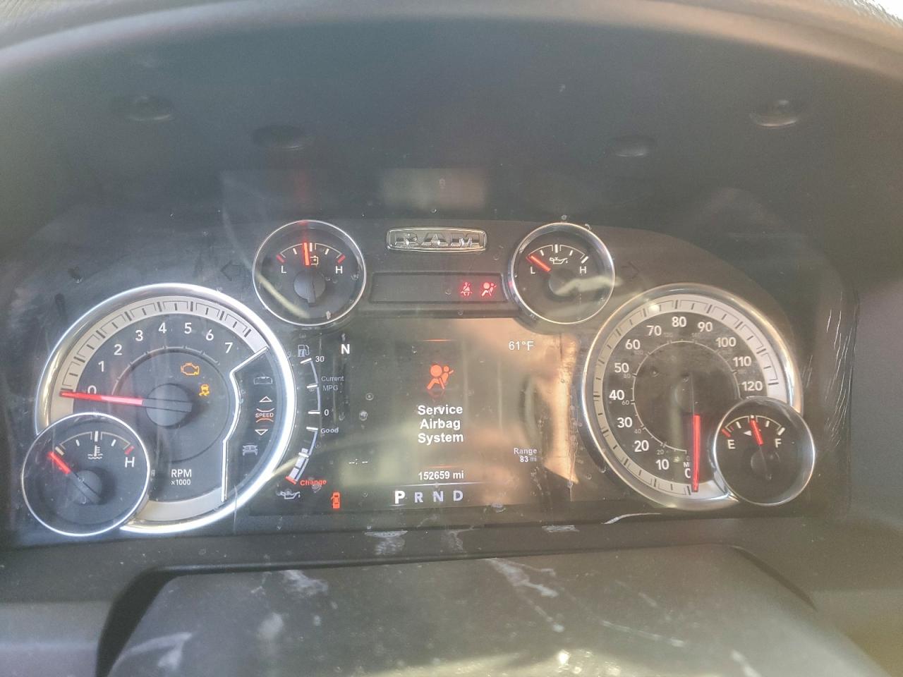 2017 RAM 1500 SLT photo 9
