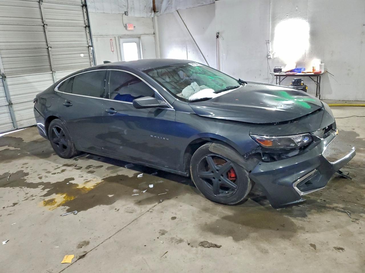 2017 CHEVROLET MALIBU LS photo 4