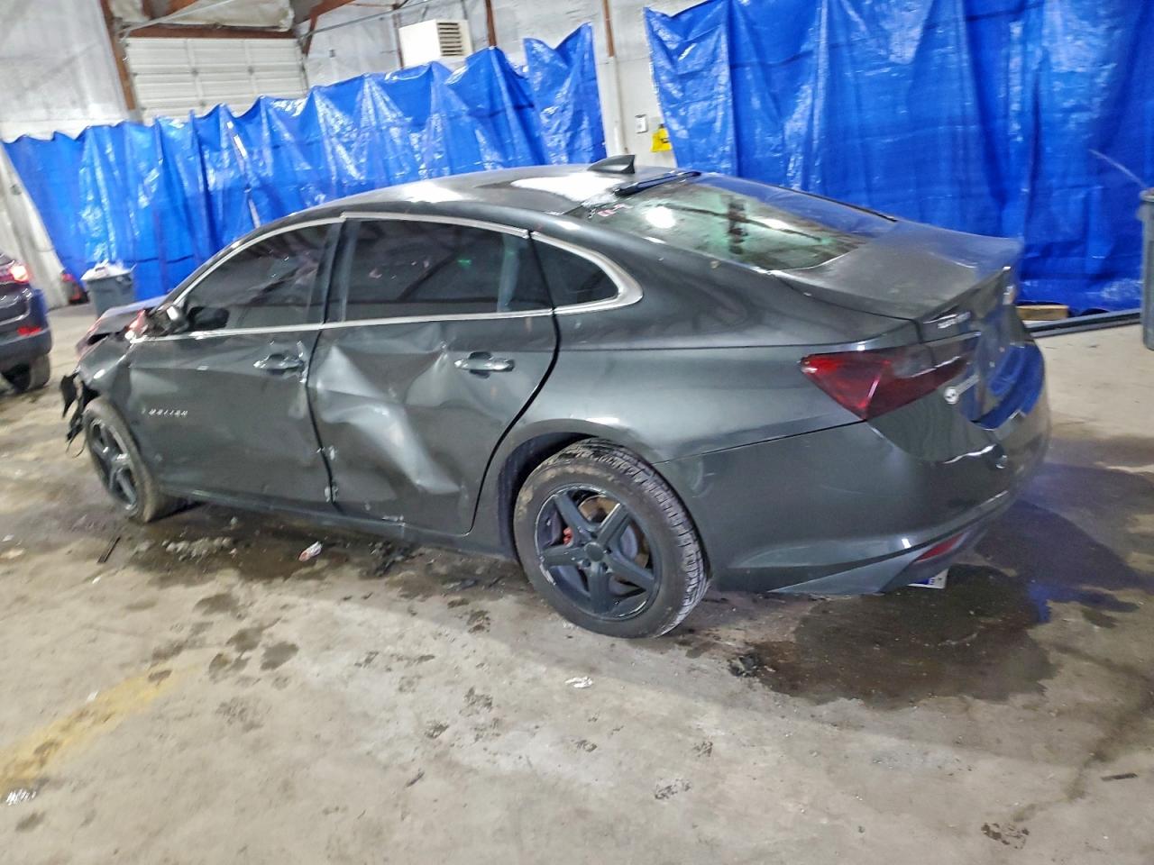2017 CHEVROLET MALIBU LS photo 2