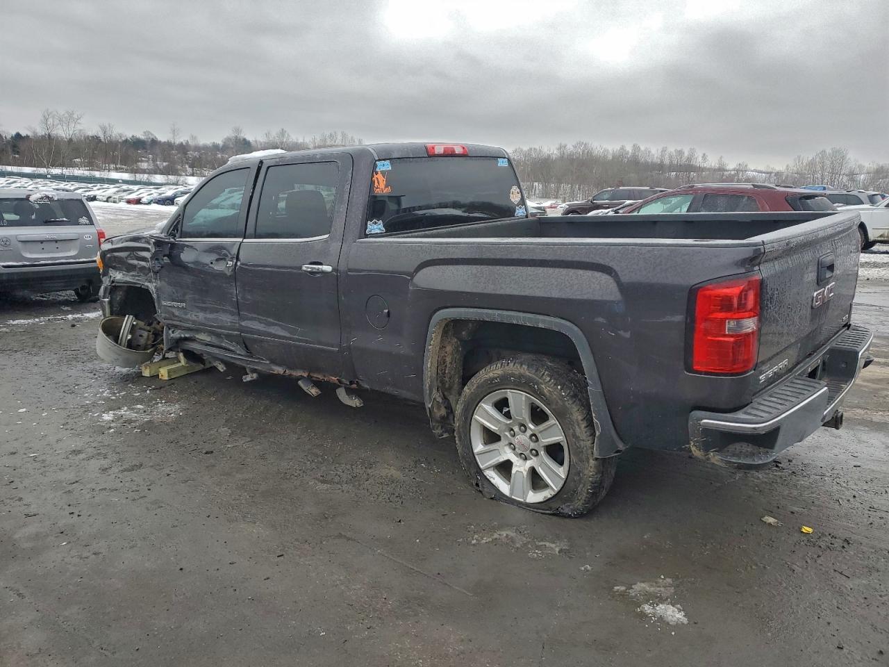 2014 GMC SIERRA K1500 SLE photo 2
