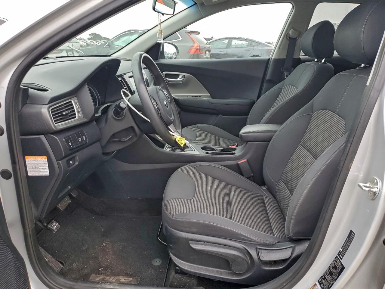 2019 KIA NIRO FE photo 7