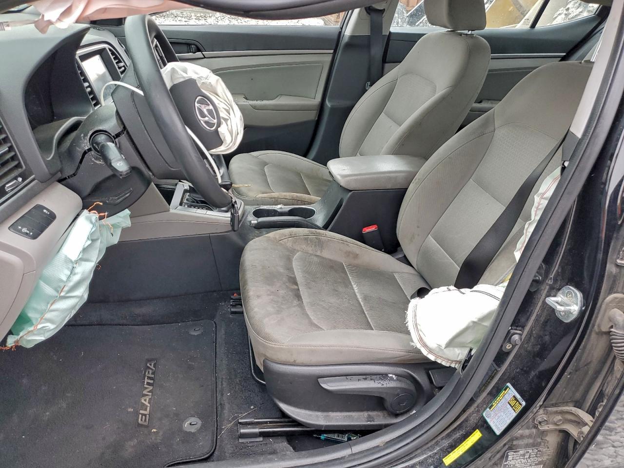 2017 HYUNDAI ELANTRA SE photo 7