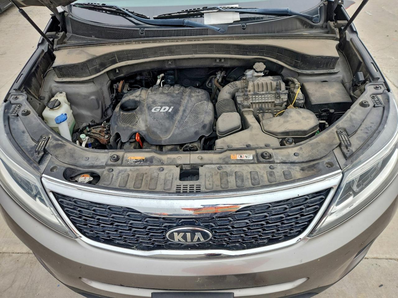 2015 KIA SORENTO LX photo 11