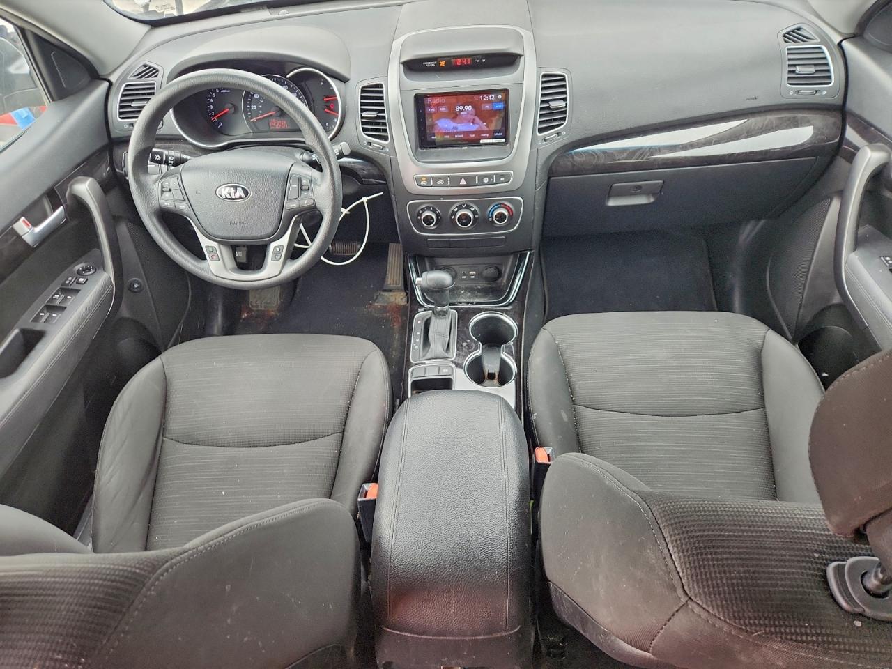 2015 KIA SORENTO LX photo 8