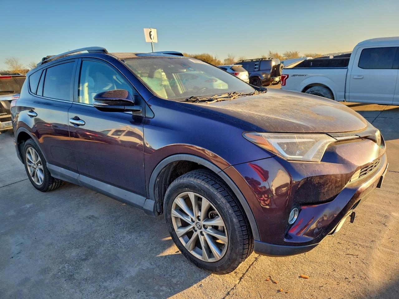 2016 TOYOTA RAV4 LIMITED photo 4