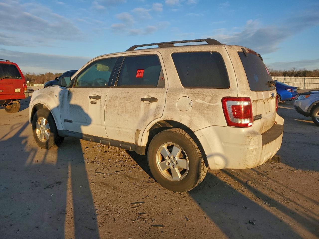 2008 FORD ESCAPE XLT photo 2