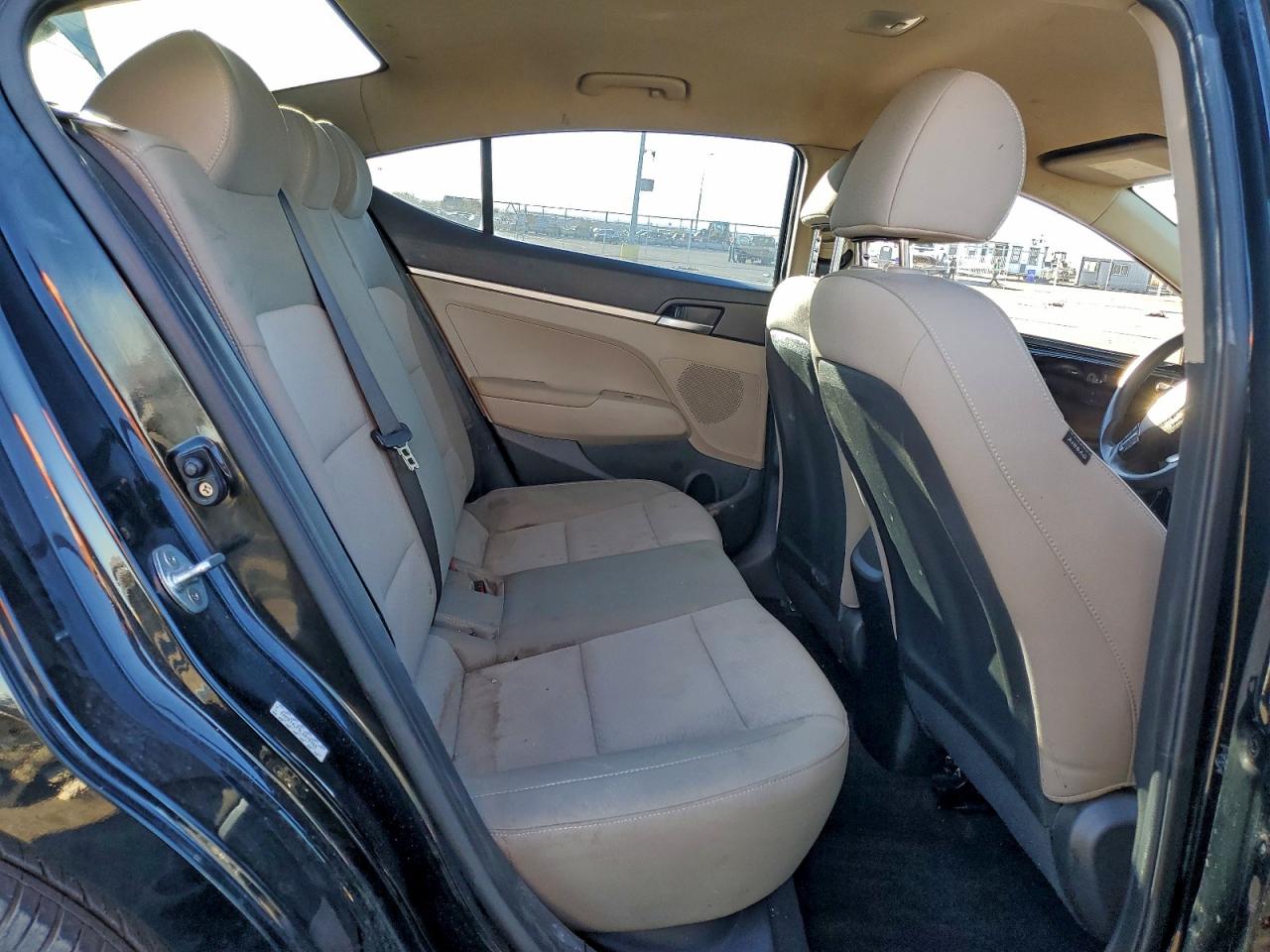 2020 HYUNDAI ELANTRA SE photo 10