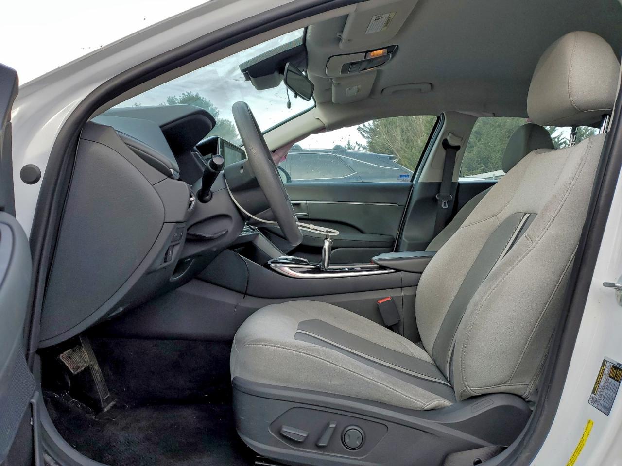 2020 HYUNDAI SONATA SEL photo 7