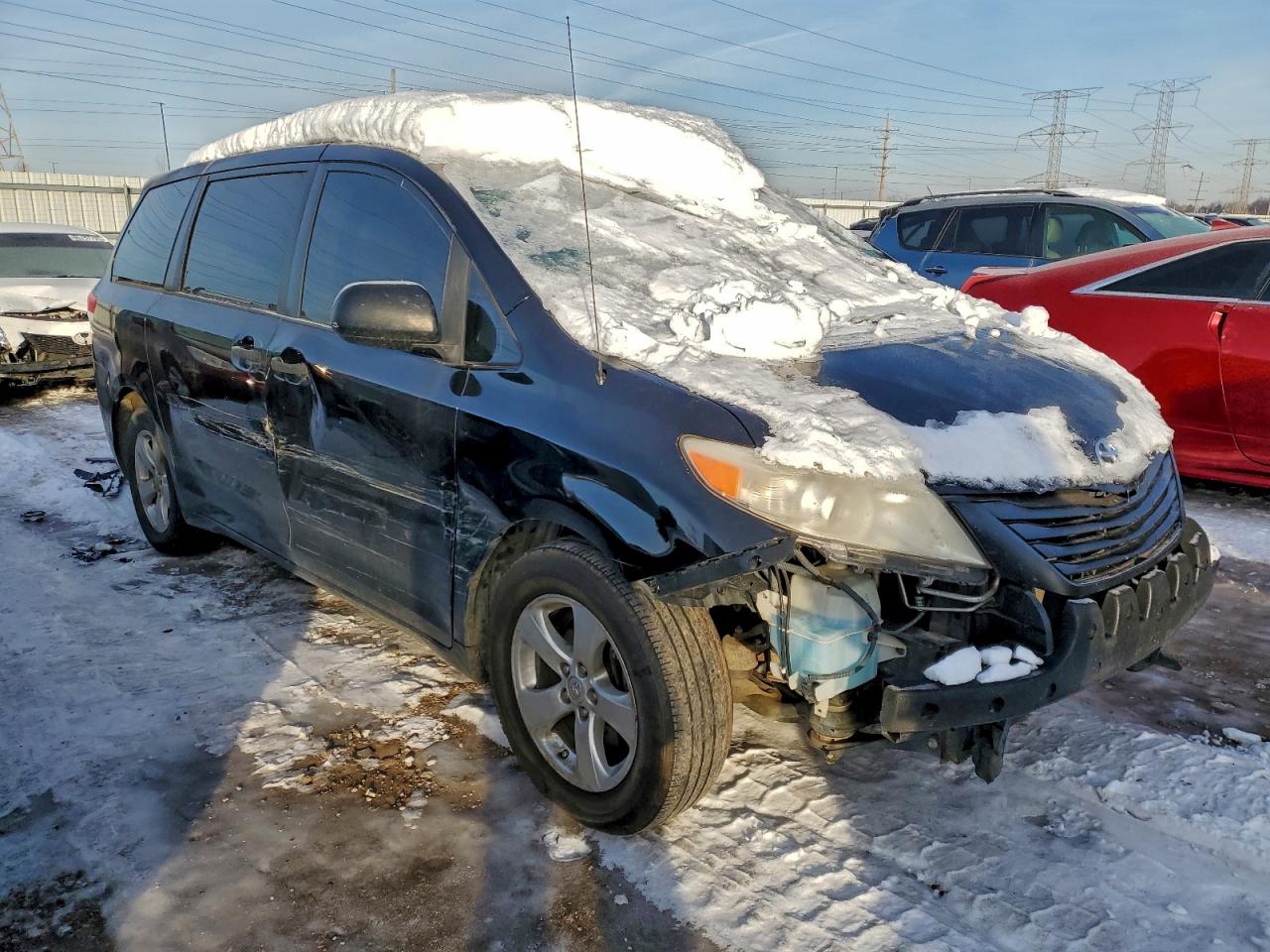 2014 TOYOTA SIENNA photo 7