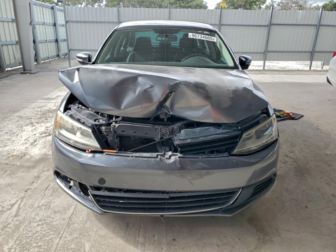 2014 VOLKSWAGEN JETTA BASE photo 5