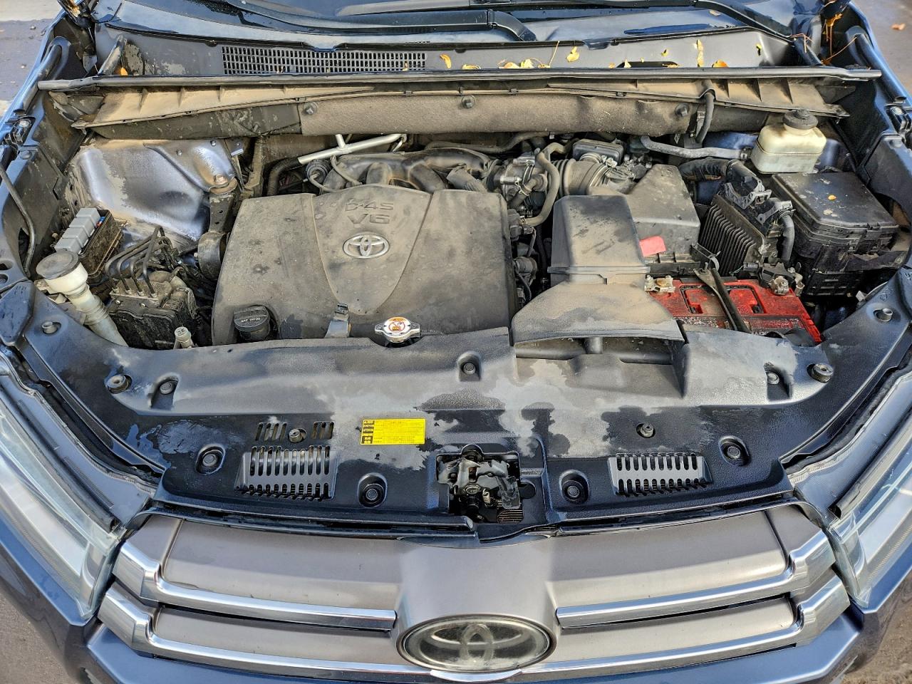 2018 TOYOTA HIGHLANDER LIMITED photo 12