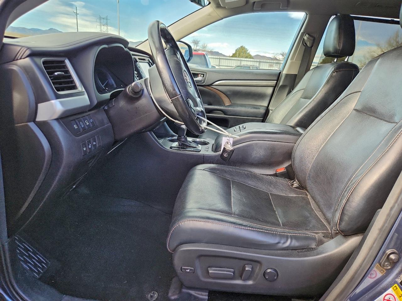 2018 TOYOTA HIGHLANDER LIMITED photo 7