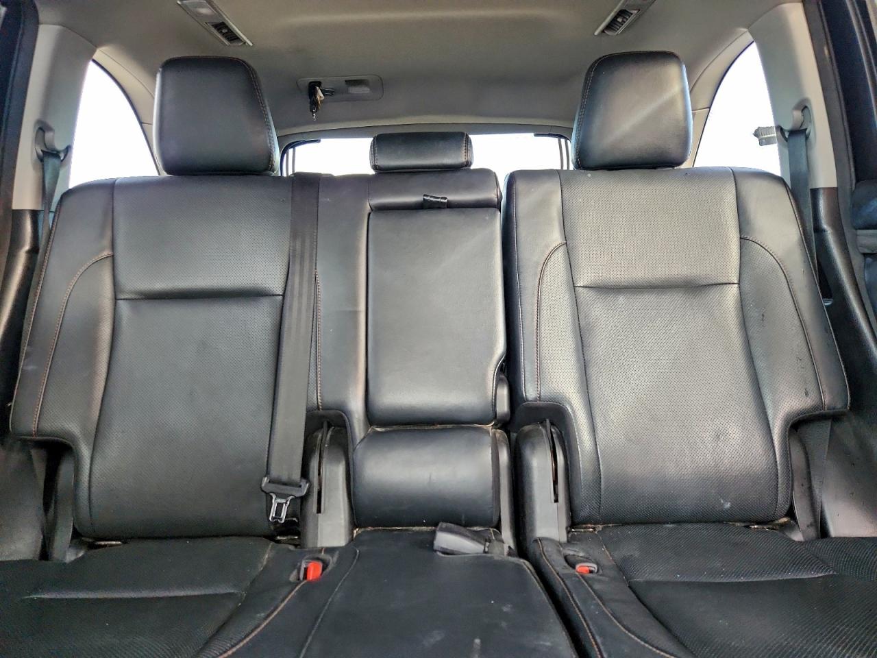 2018 TOYOTA HIGHLANDER LIMITED photo 10