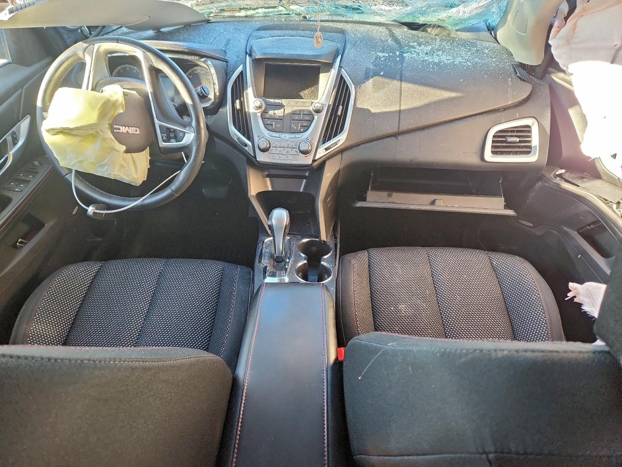 2015 GMC TERRAIN SLE photo 15