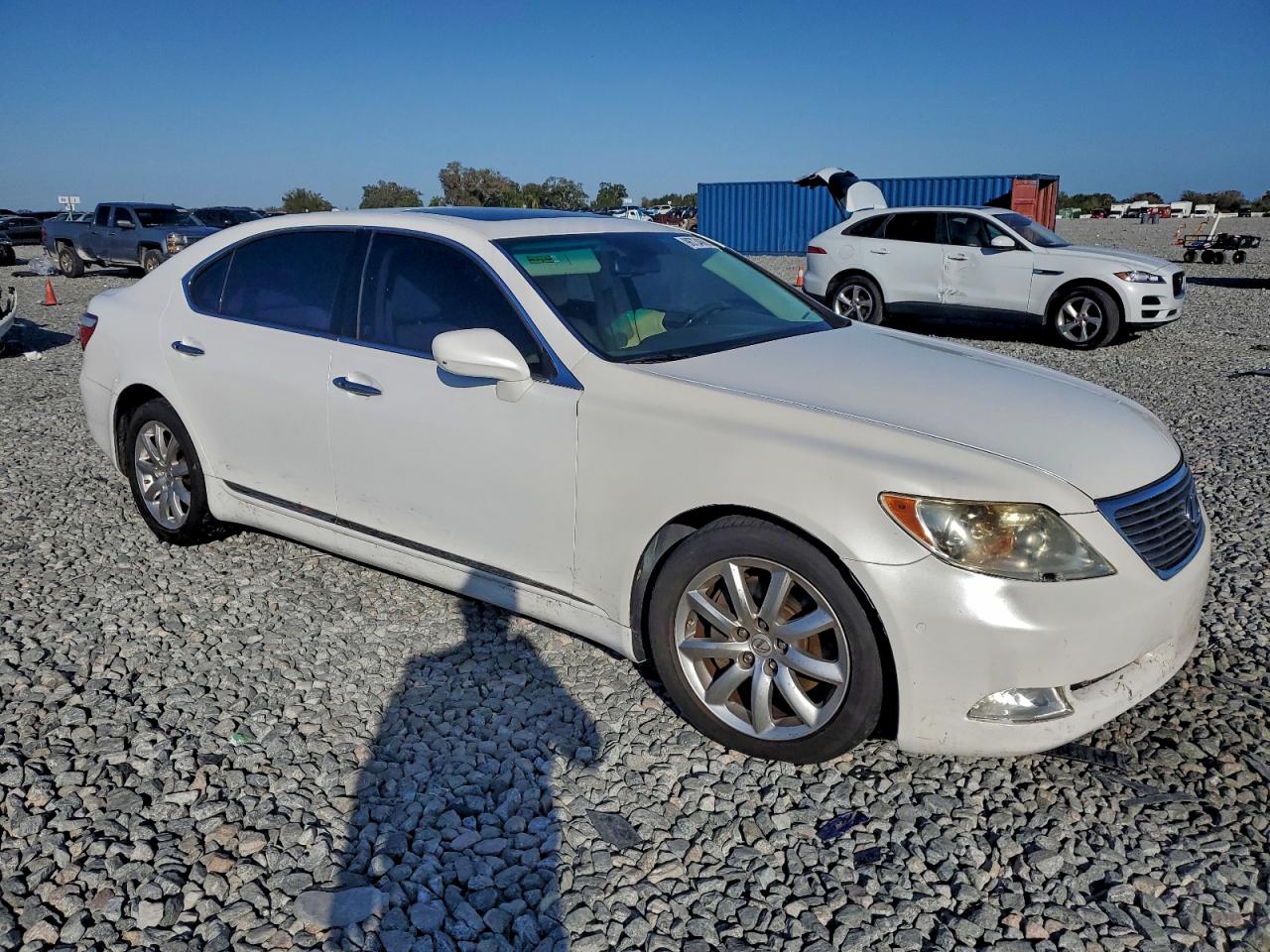 2007 LEXUS LS 460L photo 4